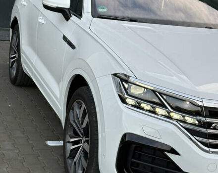 Белый Фольксваген Туарег, объемом двигателя 3 л и пробегом 156 тыс. км за 45999 $, фото 43 на Automoto.ua