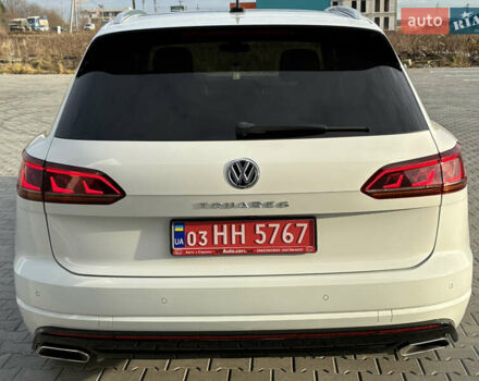 Белый Фольксваген Туарег, объемом двигателя 3 л и пробегом 156 тыс. км за 45999 $, фото 41 на Automoto.ua