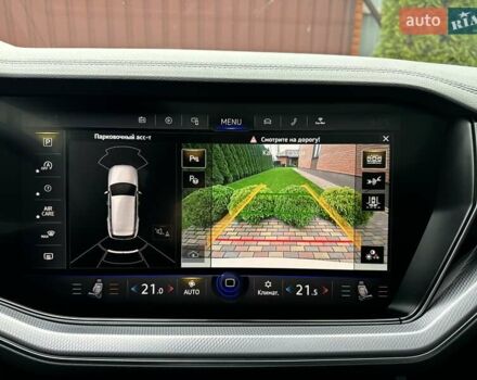 Білий Фольксваген Туарег, об'ємом двигуна 2.97 л та пробігом 141 тис. км за 51999 $, фото 40 на Automoto.ua