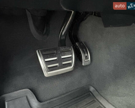 Белый Фольксваген Туарег, объемом двигателя 3 л и пробегом 156 тыс. км за 45999 $, фото 75 на Automoto.ua