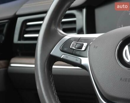 Білий Фольксваген Туарег, об'ємом двигуна 2.97 л та пробігом 268 тис. км за 38000 $, фото 18 на Automoto.ua