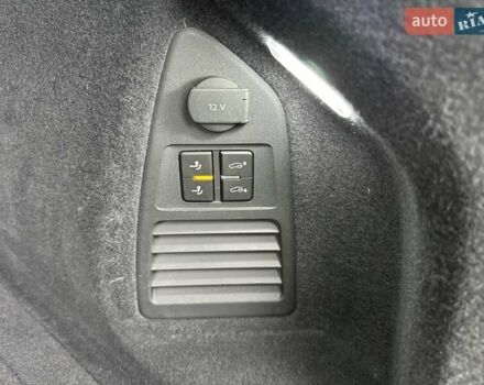 Білий Фольксваген Туарег, об'ємом двигуна 2.97 л та пробігом 141 тис. км за 51999 $, фото 71 на Automoto.ua