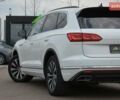Білий Фольксваген Туарег, об'ємом двигуна 2.97 л та пробігом 268 тис. км за 38000 $, фото 7 на Automoto.ua