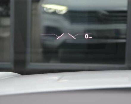 Білий Фольксваген Туарег, об'ємом двигуна 2.97 л та пробігом 268 тис. км за 38000 $, фото 16 на Automoto.ua