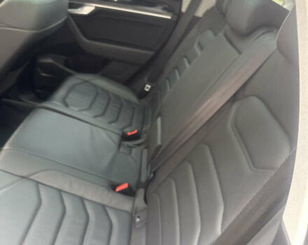 Білий Фольксваген Туарег, об'ємом двигуна 2.97 л та пробігом 165 тис. км за 43500 $, фото 11 на Automoto.ua