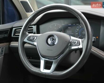 Білий Фольксваген Туарег, об'ємом двигуна 2.97 л та пробігом 268 тис. км за 38000 $, фото 17 на Automoto.ua