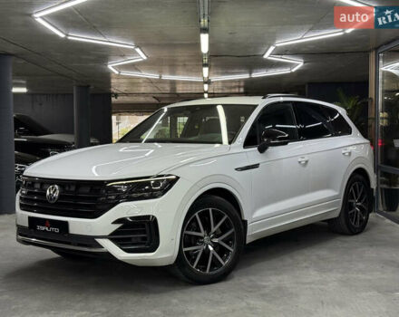 Білий Фольксваген Туарег, об'ємом двигуна 2.97 л та пробігом 146 тис. км за 51900 $, фото 6 на Automoto.ua