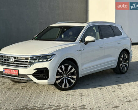 Белый Фольксваген Туарег, объемом двигателя 3 л и пробегом 156 тыс. км за 45999 $, фото 30 на Automoto.ua