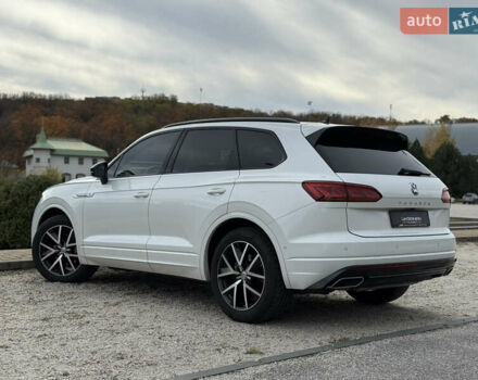 Білий Фольксваген Туарег, об'ємом двигуна 2.97 л та пробігом 91 тис. км за 56999 $, фото 14 на Automoto.ua