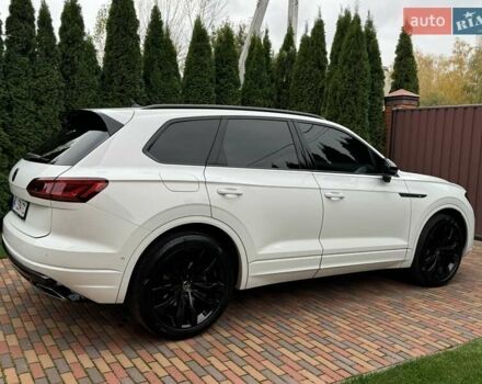 Білий Фольксваген Туарег, об'ємом двигуна 2.97 л та пробігом 141 тис. км за 51999 $, фото 7 на Automoto.ua