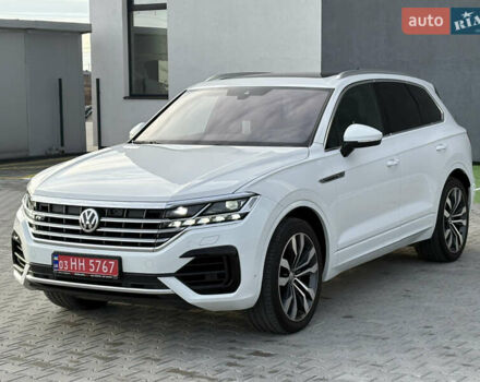 Белый Фольксваген Туарег, объемом двигателя 3 л и пробегом 156 тыс. км за 45999 $, фото 32 на Automoto.ua