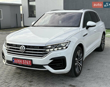 Белый Фольксваген Туарег, объемом двигателя 3 л и пробегом 156 тыс. км за 45999 $, фото 132 на Automoto.ua