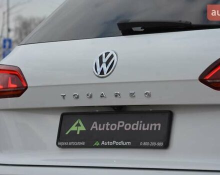 Білий Фольксваген Туарег, об'ємом двигуна 2.97 л та пробігом 268 тис. км за 38000 $, фото 9 на Automoto.ua