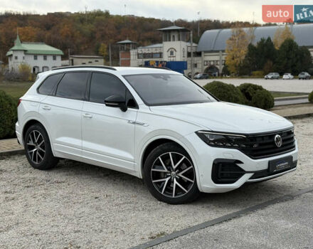 Білий Фольксваген Туарег, об'ємом двигуна 2.97 л та пробігом 91 тис. км за 56999 $, фото 4 на Automoto.ua