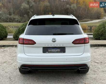 Білий Фольксваген Туарег, об'ємом двигуна 2.97 л та пробігом 91 тис. км за 56999 $, фото 12 на Automoto.ua