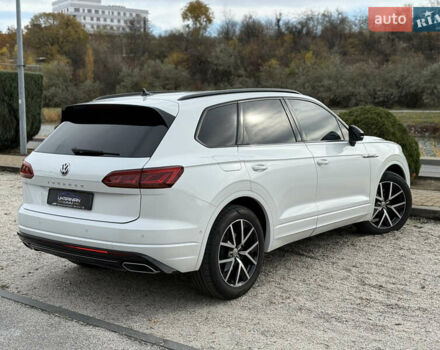 Білий Фольксваген Туарег, об'ємом двигуна 2.97 л та пробігом 91 тис. км за 56999 $, фото 9 на Automoto.ua