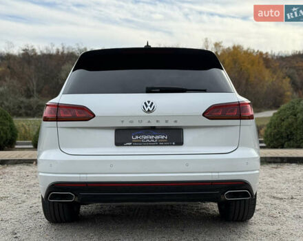 Білий Фольксваген Туарег, об'ємом двигуна 2.97 л та пробігом 91 тис. км за 56999 $, фото 11 на Automoto.ua