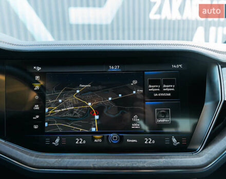 Белый Фольксваген Туарег, объемом двигателя 2.97 л и пробегом 263 тыс. км за 45500 $, фото 38 на Automoto.ua