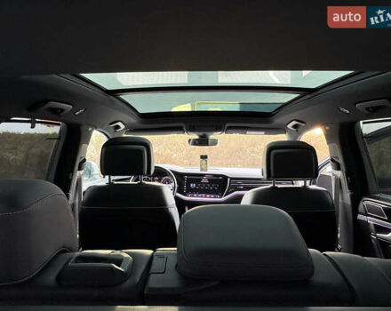 Белый Фольксваген Туарег, объемом двигателя 3 л и пробегом 156 тыс. км за 45999 $, фото 95 на Automoto.ua