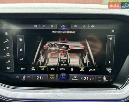 Білий Фольксваген Туарег, об'ємом двигуна 2.97 л та пробігом 141 тис. км за 51999 $, фото 51 на Automoto.ua