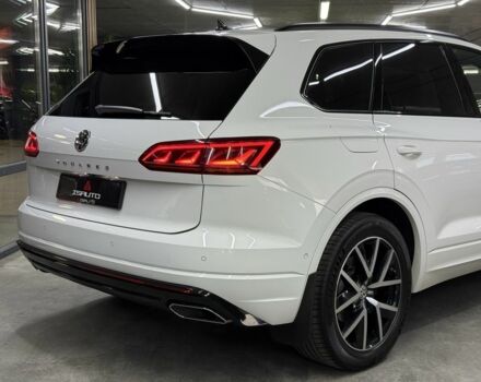 Білий Фольксваген Туарег, об'ємом двигуна 3 л та пробігом 146 тис. км за 50900 $, фото 11 на Automoto.ua