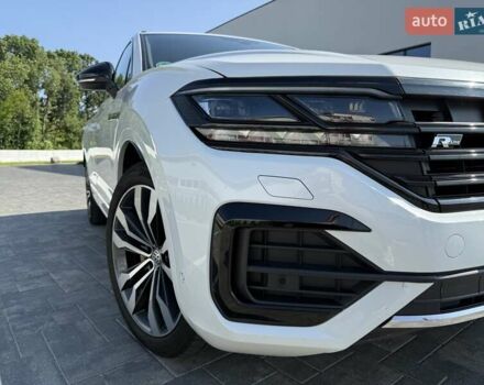 Белый Фольксваген Туарег, объемом двигателя 2.97 л и пробегом 177 тыс. км за 52900 $, фото 20 на Automoto.ua