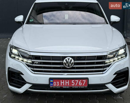Белый Фольксваген Туарег, объемом двигателя 3 л и пробегом 156 тыс. км за 45999 $, фото 5 на Automoto.ua