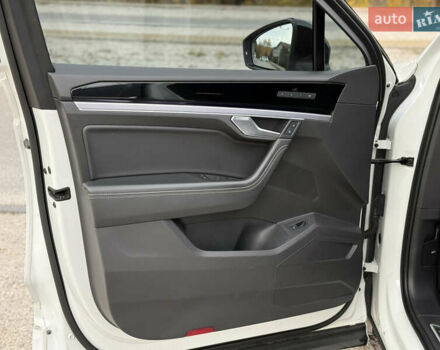 Білий Фольксваген Туарег, об'ємом двигуна 2.97 л та пробігом 91 тис. км за 56999 $, фото 15 на Automoto.ua