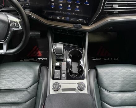 Білий Фольксваген Туарег, об'ємом двигуна 3 л та пробігом 146 тис. км за 50900 $, фото 21 на Automoto.ua