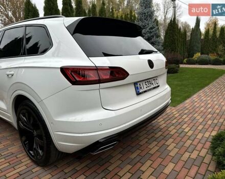 Білий Фольксваген Туарег, об'ємом двигуна 2.97 л та пробігом 141 тис. км за 51999 $, фото 20 на Automoto.ua