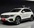 Фольксваген Туарег 2020 у Києві на Automoto.ua Білий Фольксваген Туарег, об'ємом двигуна 3 л та пробігом 25 тис. км за 34000 $, фото 1 на Automoto.ua
