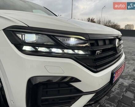 Білий Фольксваген Туарег, об'ємом двигуна 2.97 л та пробігом 148 тис. км за 53500 $, фото 51 на Automoto.ua