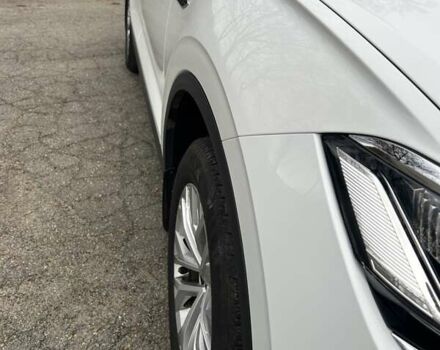 Білий Фольксваген Туарег, об'ємом двигуна 3 л та пробігом 95 тис. км за 53500 $, фото 42 на Automoto.ua