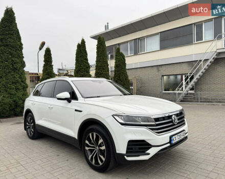 Білий Фольксваген Туарег, об'ємом двигуна 3 л та пробігом 107 тис. км за 42500 $, фото 8 на Automoto.ua
