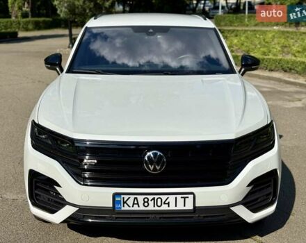 Білий Фольксваген Туарег, об'ємом двигуна 3 л та пробігом 170 тис. км за 42950 $, фото 23 на Automoto.ua