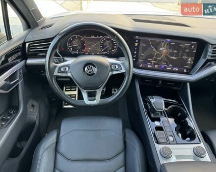 Белый Фольксваген Туарег, объемом двигателя 2.97 л и пробегом 148 тыс. км за 54500 $, фото 12 на Automoto.ua