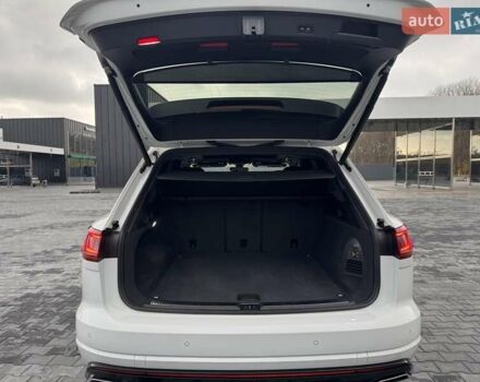 Білий Фольксваген Туарег, об'ємом двигуна 2.97 л та пробігом 148 тис. км за 53500 $, фото 34 на Automoto.ua