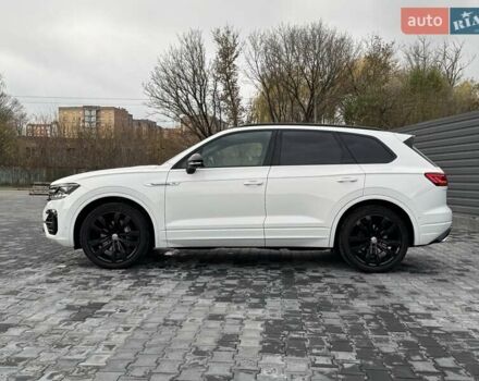 Білий Фольксваген Туарег, об'ємом двигуна 2.97 л та пробігом 148 тис. км за 53500 $, фото 7 на Automoto.ua
