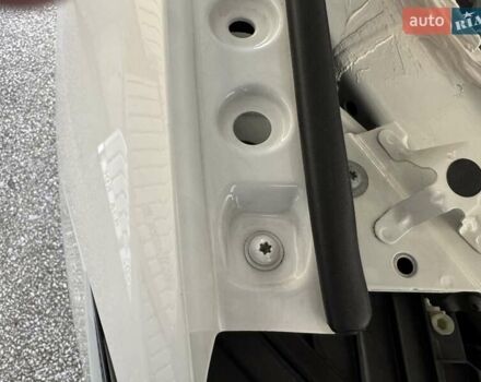 Белый Фольксваген Туарег, объемом двигателя 2.97 л и пробегом 103 тыс. км за 59500 $, фото 63 на Automoto.ua