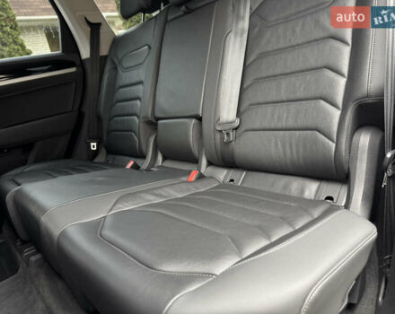 Білий Фольксваген Туарег, об'ємом двигуна 3 л та пробігом 107 тис. км за 42500 $, фото 19 на Automoto.ua