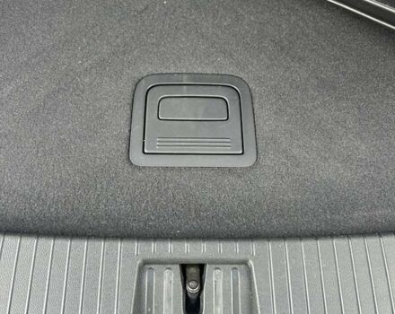 Білий Фольксваген Туарег, об'ємом двигуна 3 л та пробігом 95 тис. км за 53500 $, фото 75 на Automoto.ua