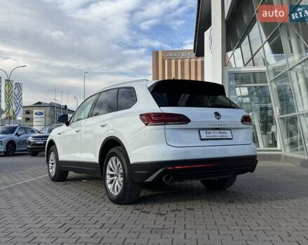 Фольксваген Туарег 2020 у Чернівцях на Automoto.ua Білий Фольксваген Туарег, об'ємом двигуна 3 л та пробігом 190 тис. км за 37800 $, фото 4 на Automoto.ua