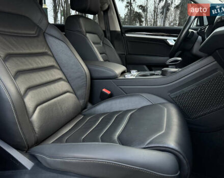 Белый Фольксваген Туарег, объемом двигателя 3 л и пробегом 109 тыс. км за 39700 $, фото 27 на Automoto.ua