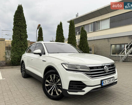 Білий Фольксваген Туарег, об'ємом двигуна 3 л та пробігом 107 тис. км за 42500 $, фото 32 на Automoto.ua