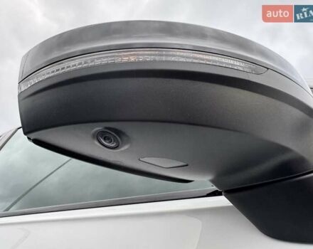 Білий Фольксваген Туарег, об'ємом двигуна 2.97 л та пробігом 148 тис. км за 53500 $, фото 49 на Automoto.ua