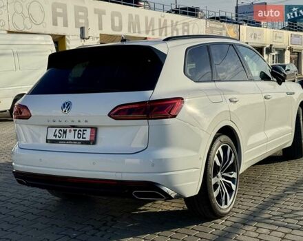 Белый Фольксваген Туарег, объемом двигателя 2.97 л и пробегом 103 тыс. км за 59500 $, фото 9 на Automoto.ua