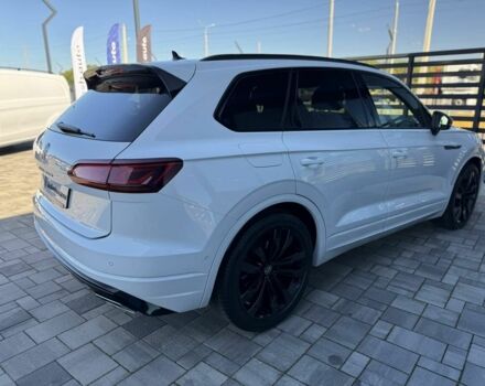 Фольксваген Туарег 2020 у Рівному на Automoto.ua Білий Фольксваген Туарег, об'ємом двигуна 3 л та пробігом 110 тис. км за 57400 $, фото 2 на Automoto.ua