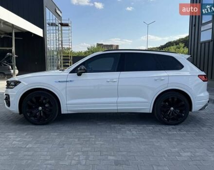 Белый Фольксваген Туарег, объемом двигателя 2.97 л и пробегом 148 тыс. км за 54500 $, фото 8 на Automoto.ua