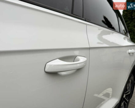 Білий Фольксваген Туарег, об'ємом двигуна 3 л та пробігом 107 тис. км за 42500 $, фото 12 на Automoto.ua