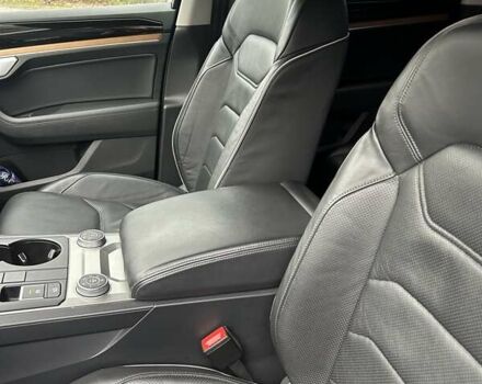 Білий Фольксваген Туарег, об'ємом двигуна 3 л та пробігом 95 тис. км за 53500 $, фото 95 на Automoto.ua